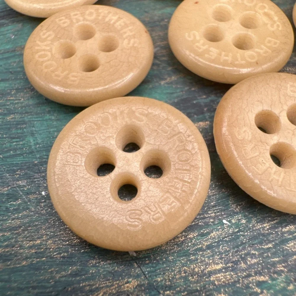 VTG 9 Brooks Brothers Etched Garment Buttons 4 Eyelet Resin Tan or Caramel Rare